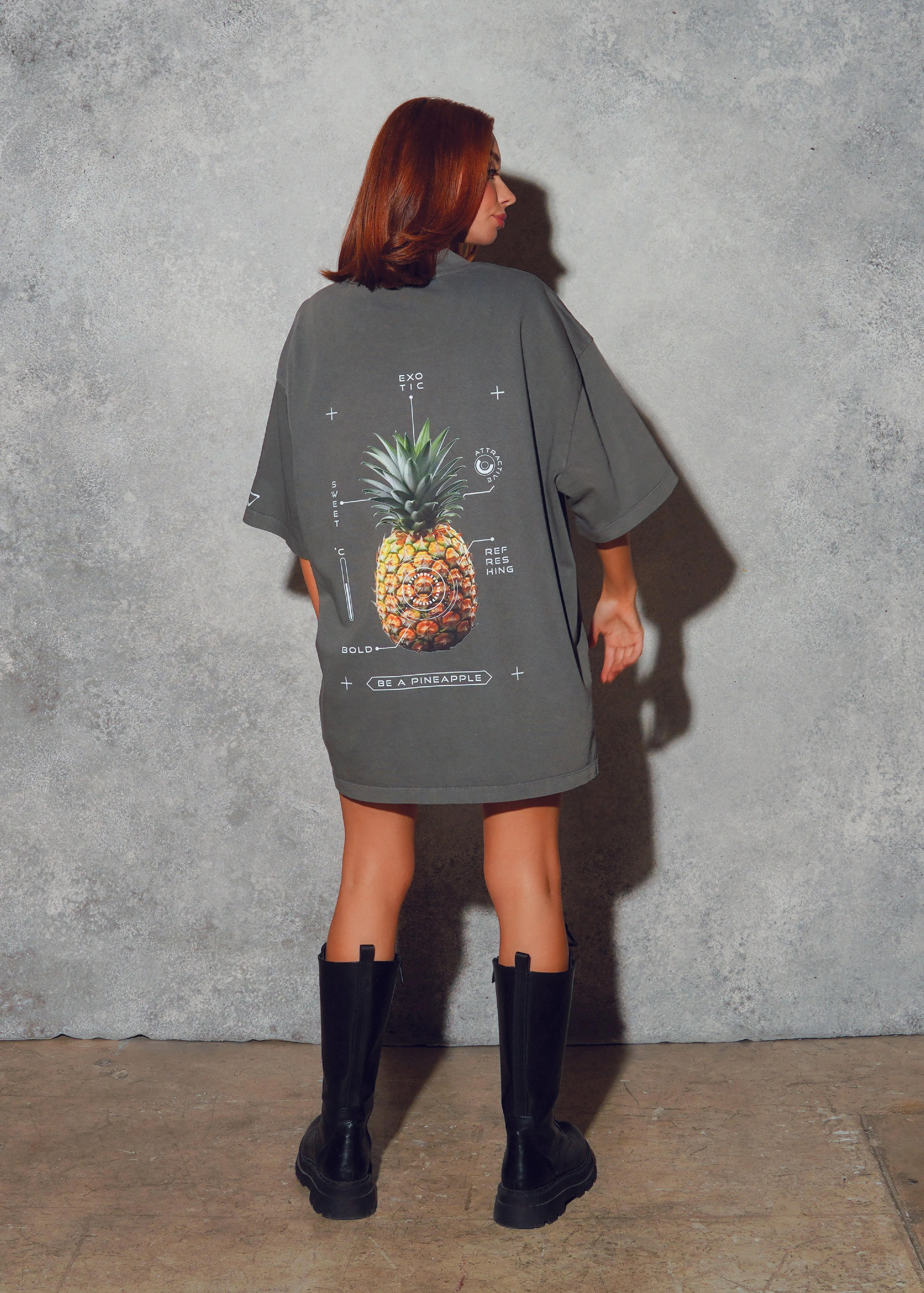 BE A PINEAPPLE  women oversized t-shirt