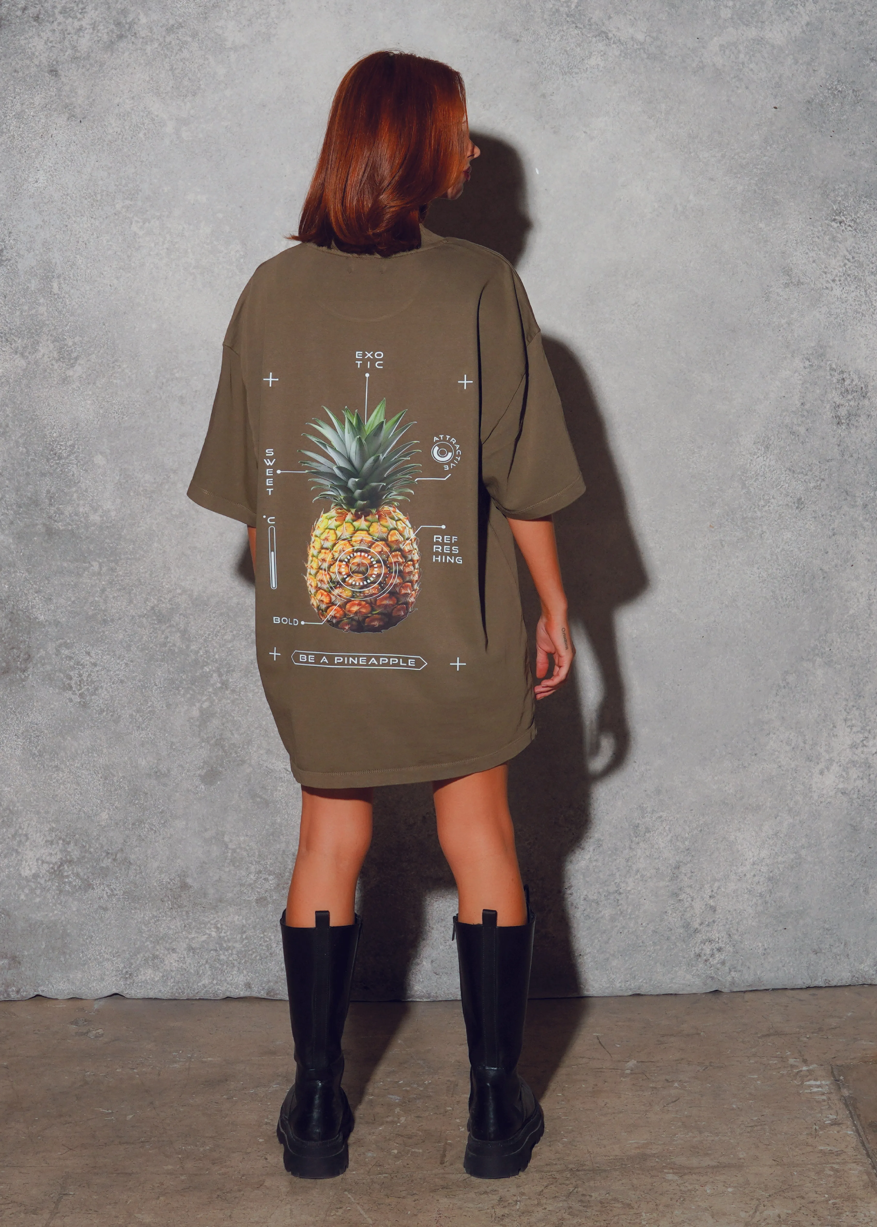 BE A PINEAPPLE  women oversized t-shirt