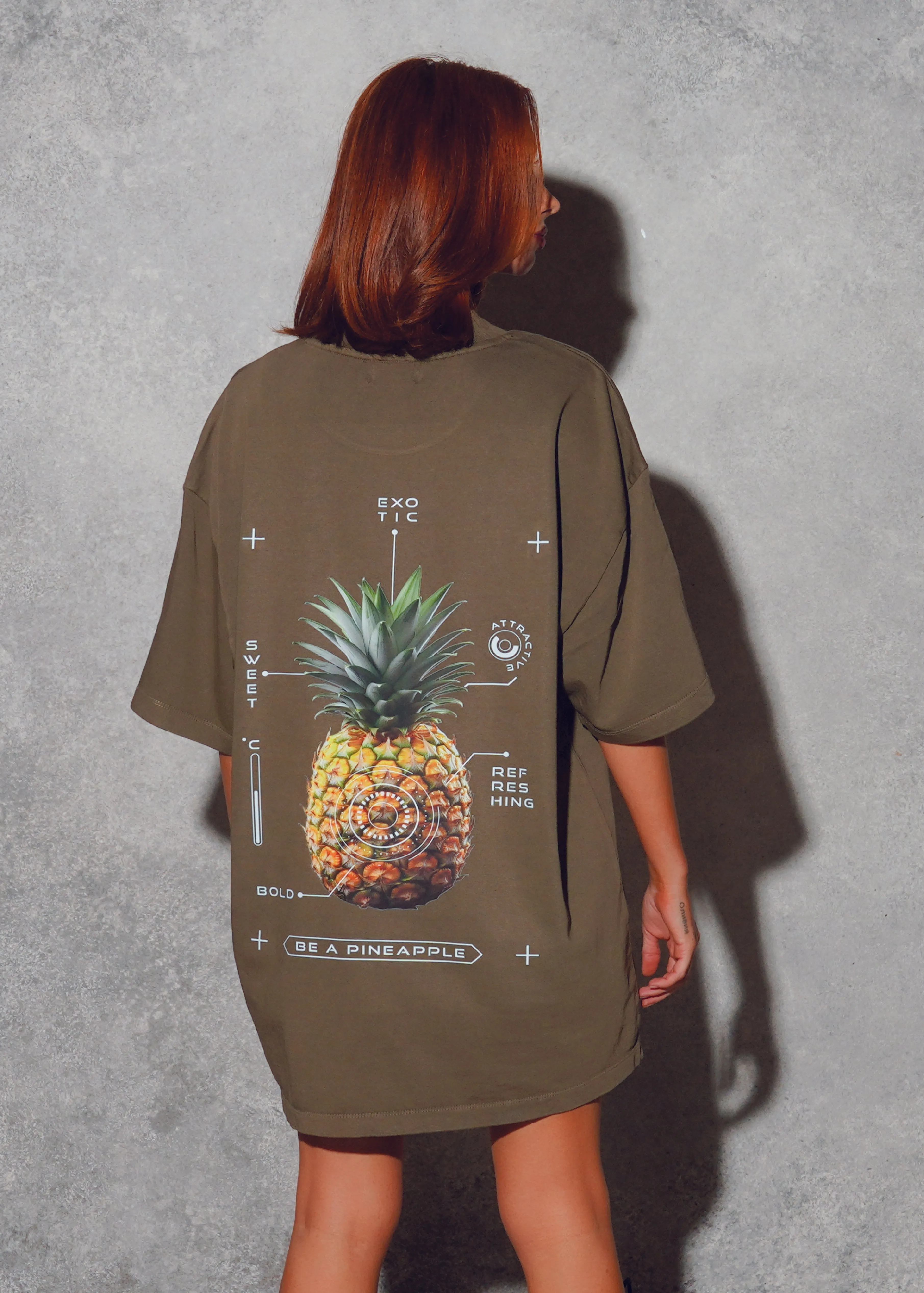 BE A PINEAPPLE  women oversized t-shirt