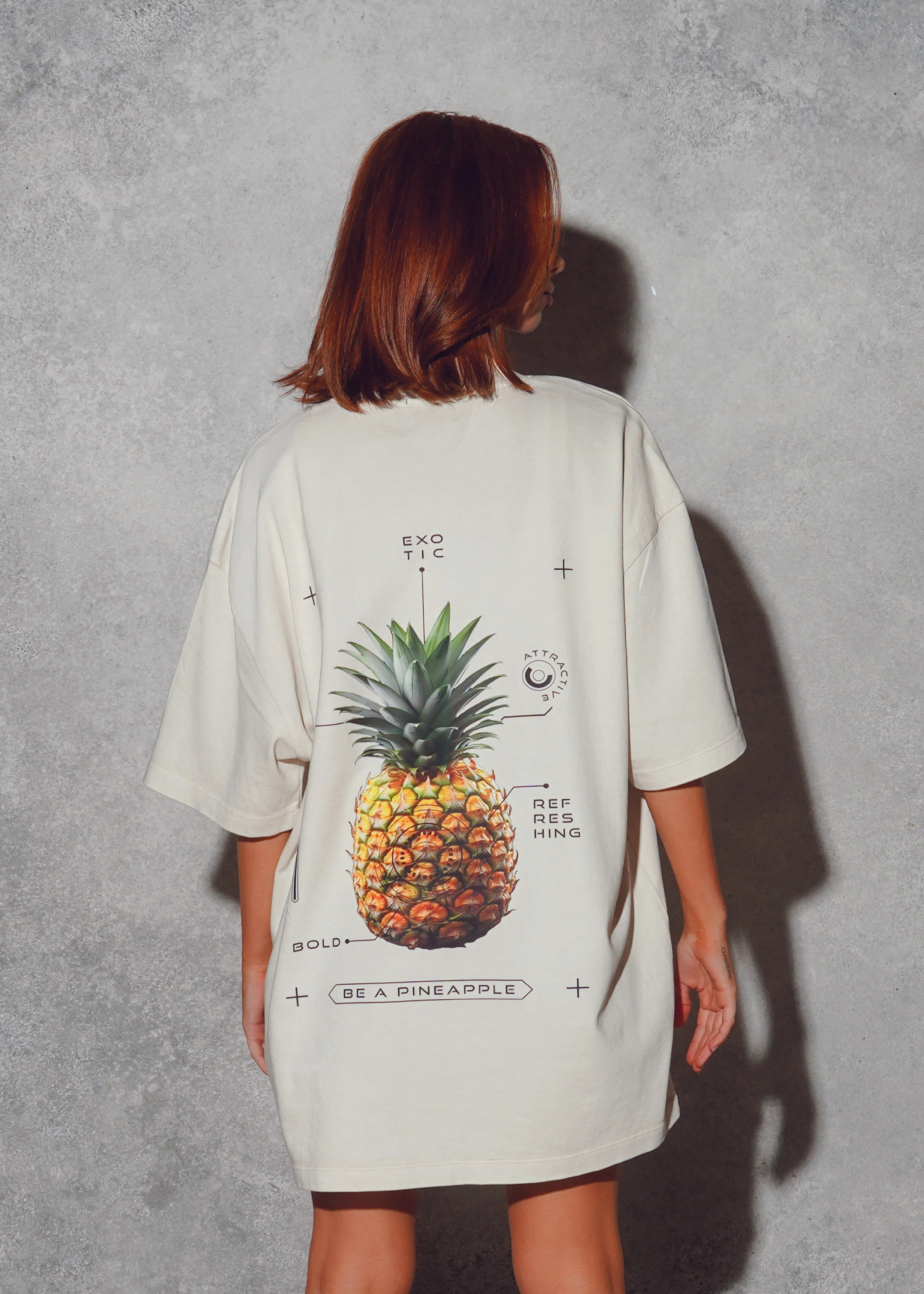BE A PINEAPPLE  women oversized t-shirt