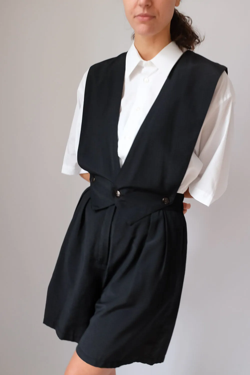 CLASSY SHORT ARMS WHITE OVERSIZE SHIRT