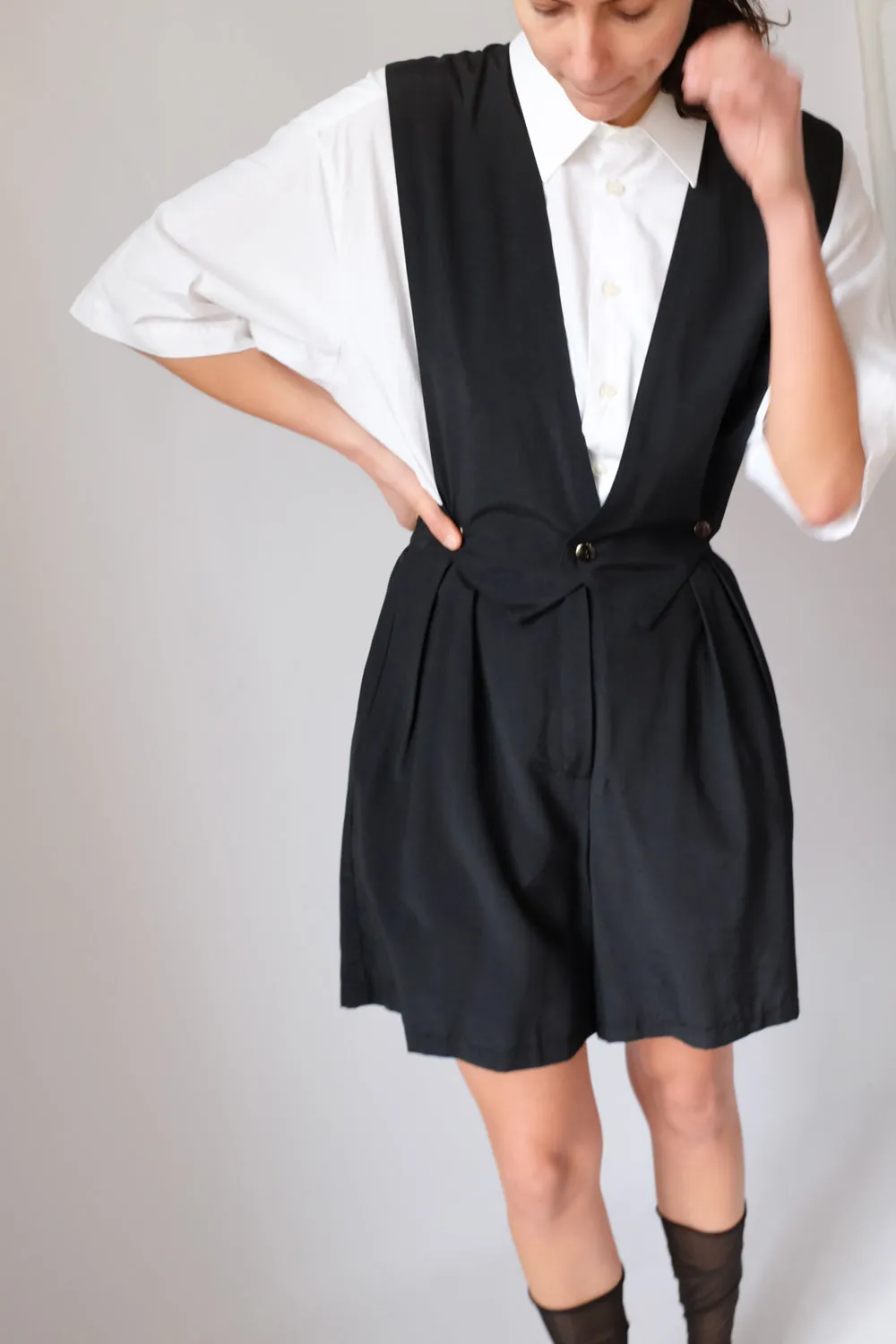 CLASSY SHORT ARMS WHITE OVERSIZE SHIRT