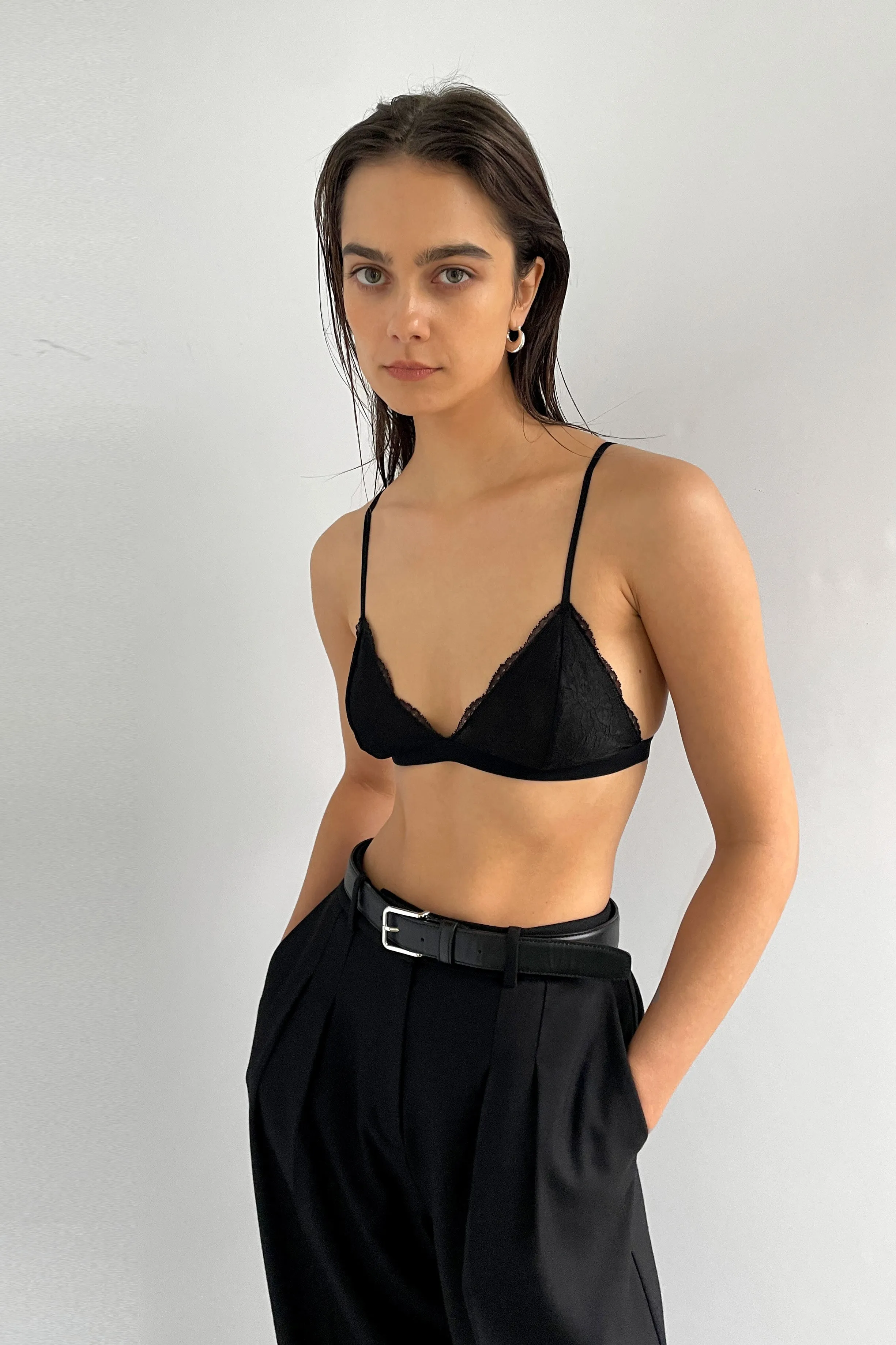 LACE BRALETTE