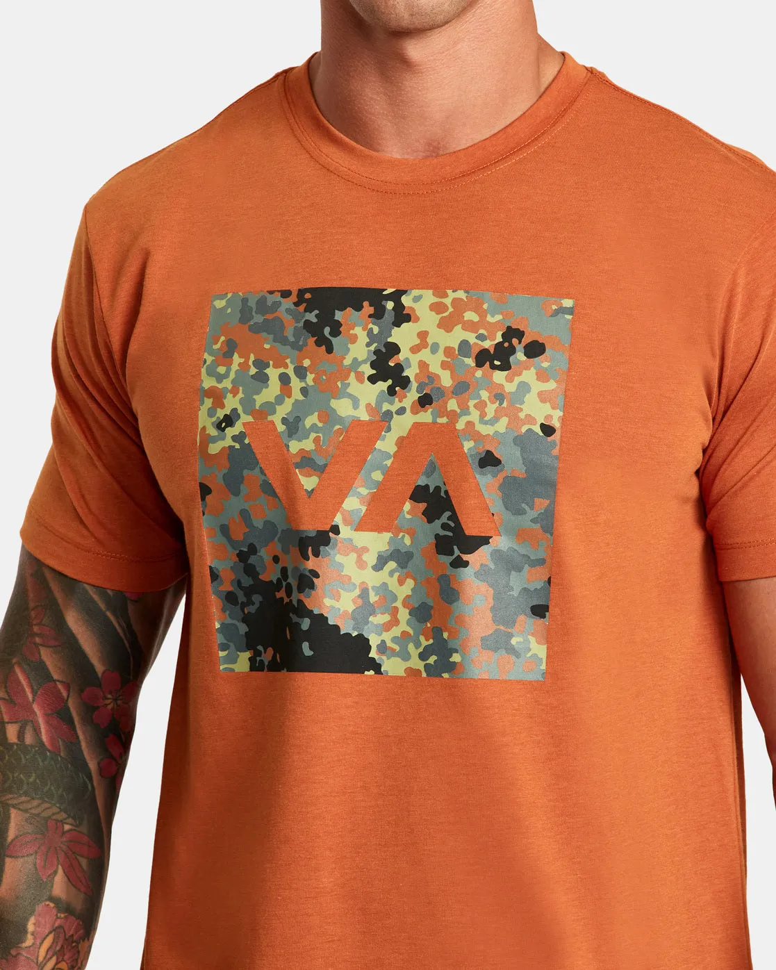 VA Box Fill Hunter Camo Tee - Dark Amber